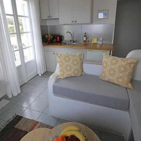 Captain's Apartment Kini